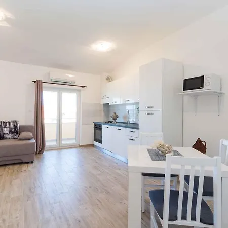 Apartment In Privlaka - Zadar Riviera 41335