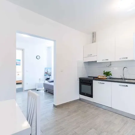Apartment In Privlaka - Zadar Riviera 41335